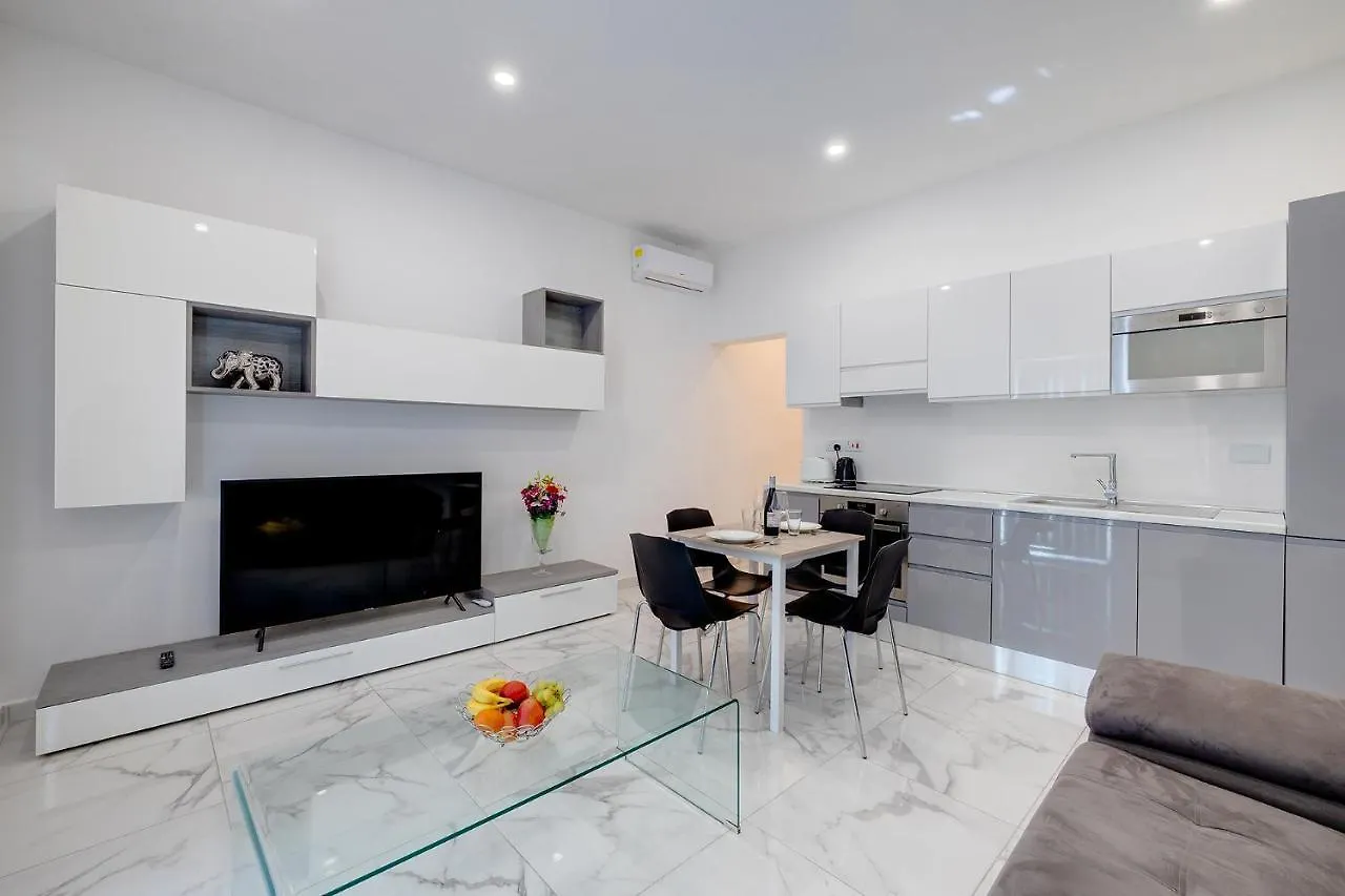 Contemporary 1Br Apartment, Central Location Sliema Apartment